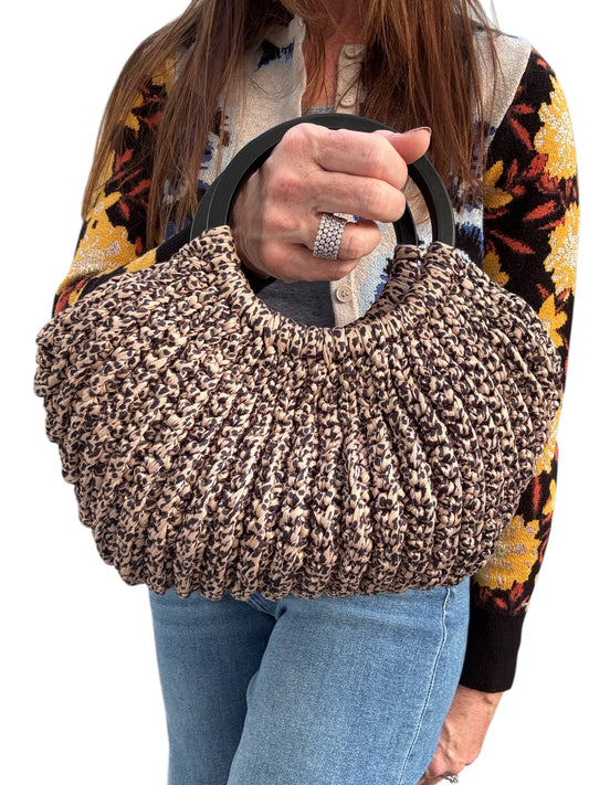 The FANFARE in Leopard Luxe, hand-crochet bag