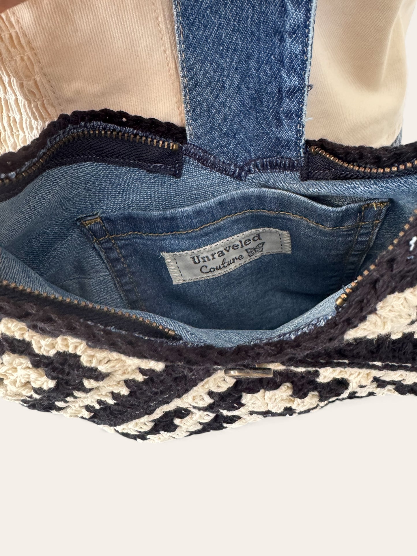 Black & cream LUNA hand crochet bag